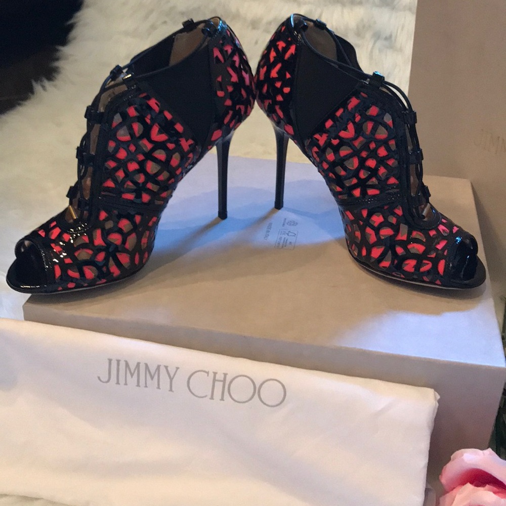Jimmy Choo - Picture 3 of 7